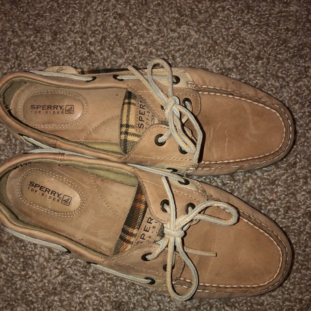 Boys Sperry shoes